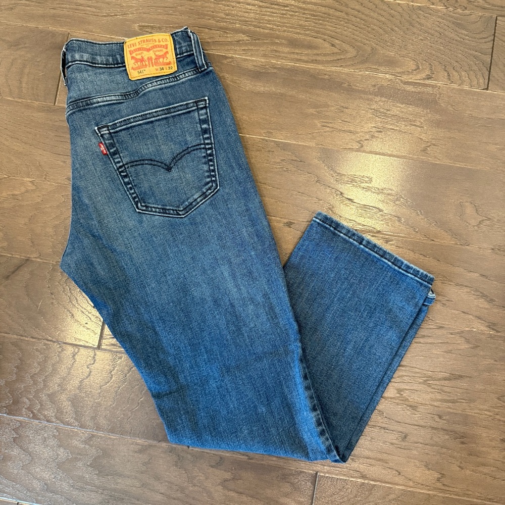 Levi’s 541 Athletic Taper Men’s Jeans 34×32